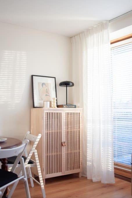 2 Bed 2 Bath Apartment With Canal View 더블린 외부 사진